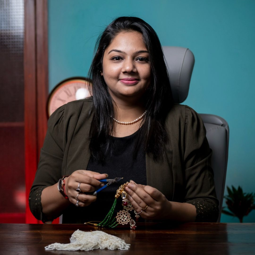 Vishwa Modi crafting handmade jewellery